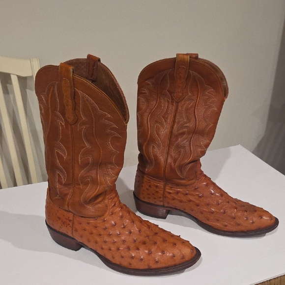 Men's Tan Ostrich Western Cowboy Boots - Classic Pull-On Style